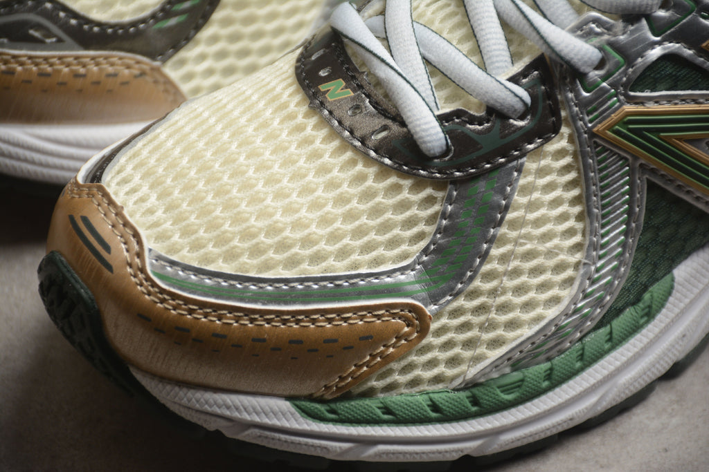 New Balance 860 Beige / Green