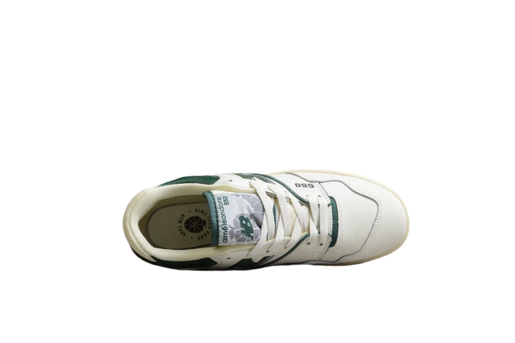 New Balance 550 Sea Salt Marsh Green