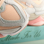New Balance 9060 Grey / Pink