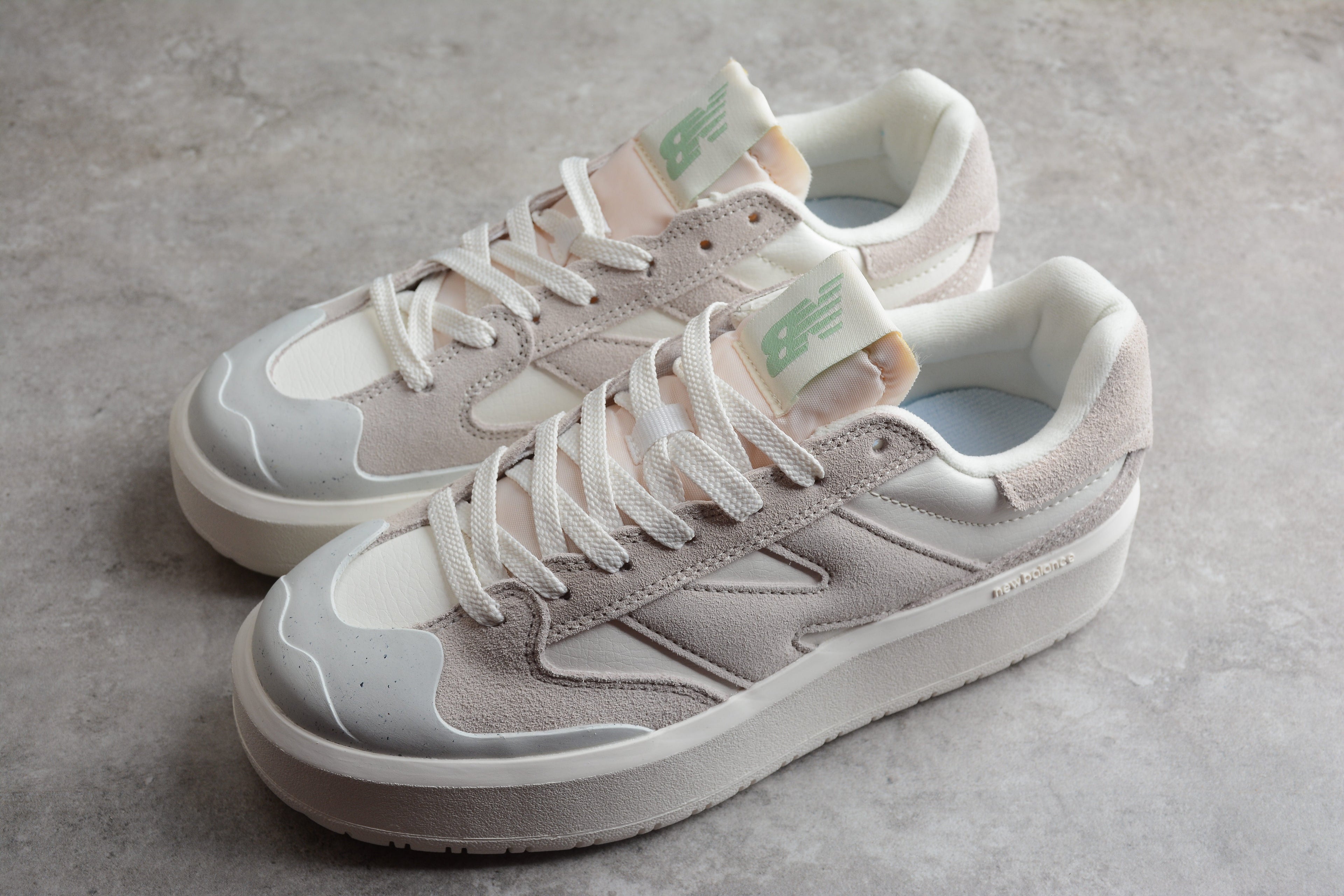 New Balance 302 Off White