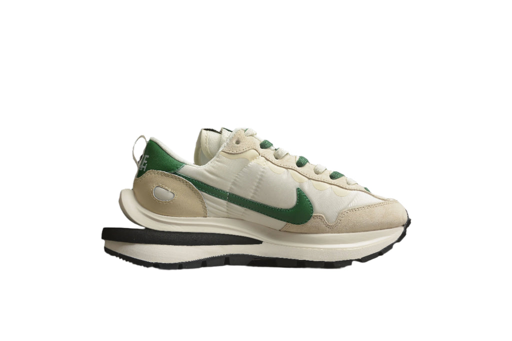 Nike x sacai VaporWaffle White / Green