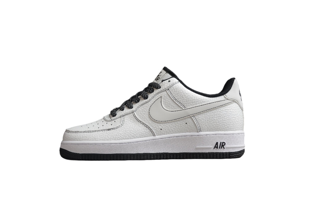 Nike Air Force One White / Black