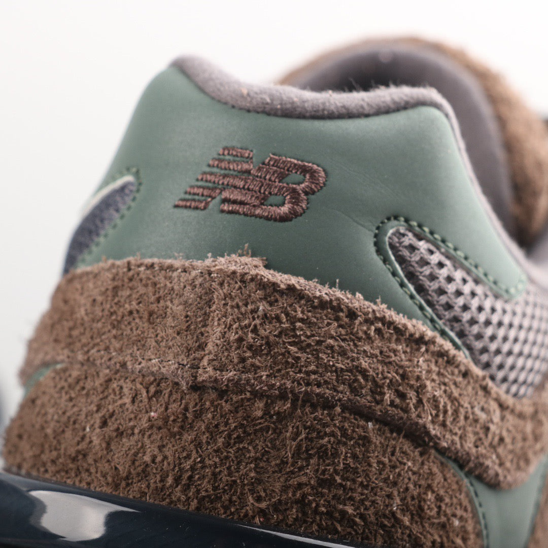 New Balance 9060 Beef and Broccoli