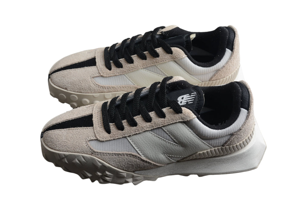 New Balance C72 Beige