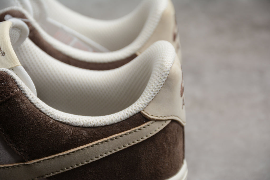 Nike Air Force One White / Brown