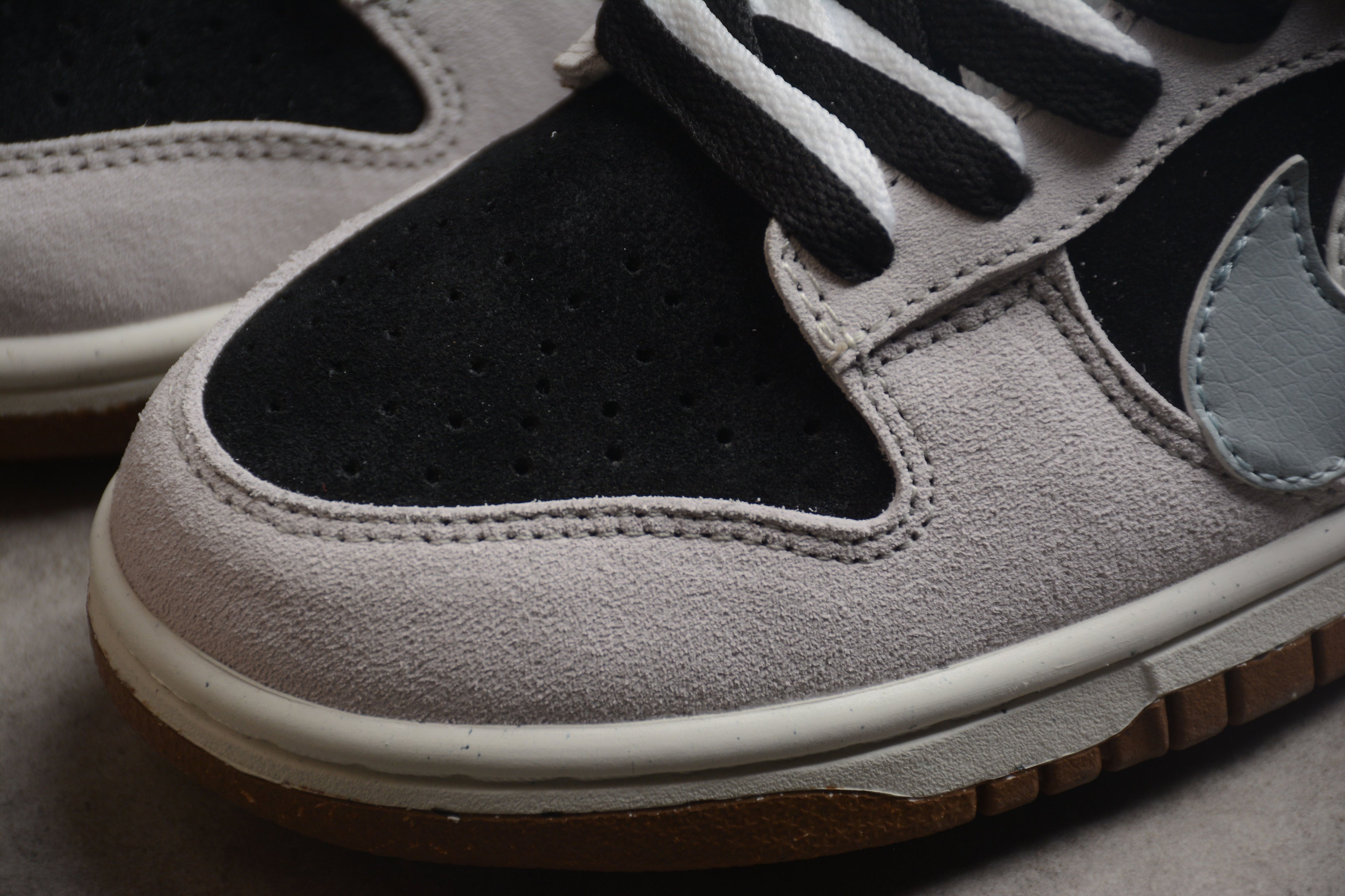 Nike Dunk Low SB Grey / Black