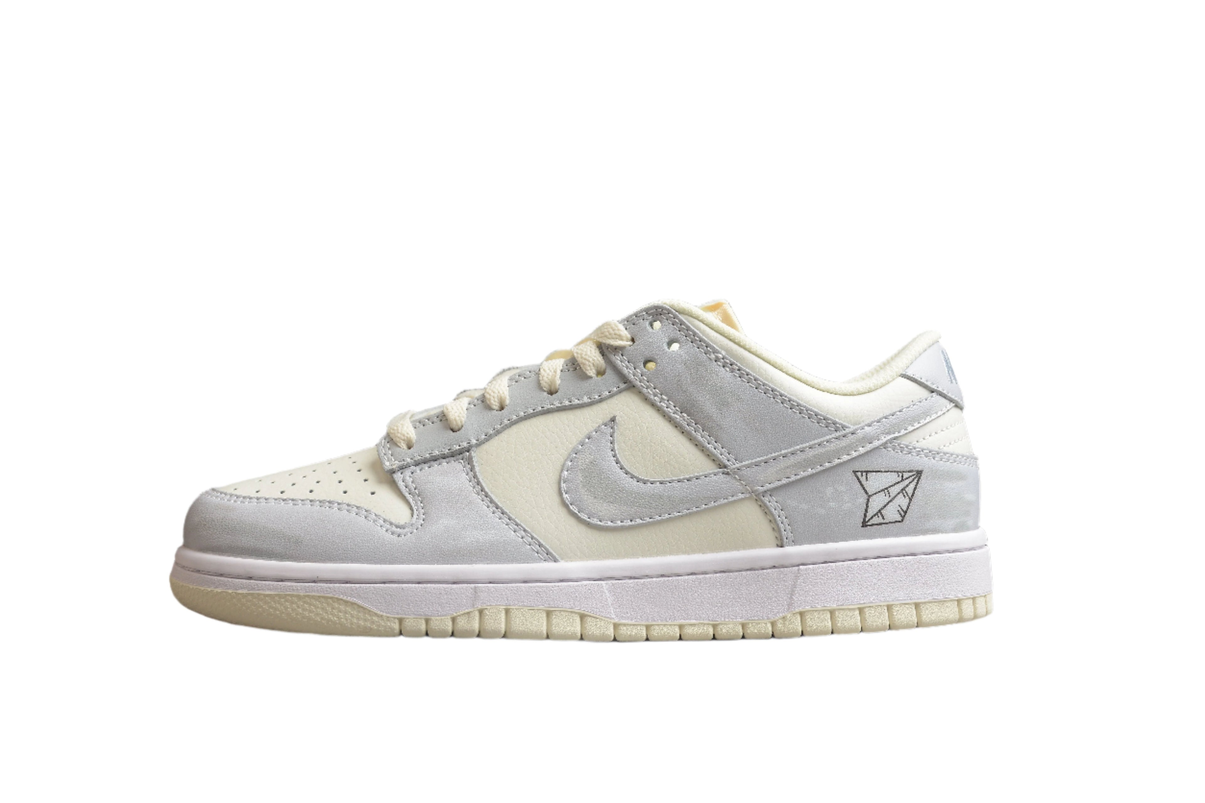 Nike Dunk Low  SB Grey