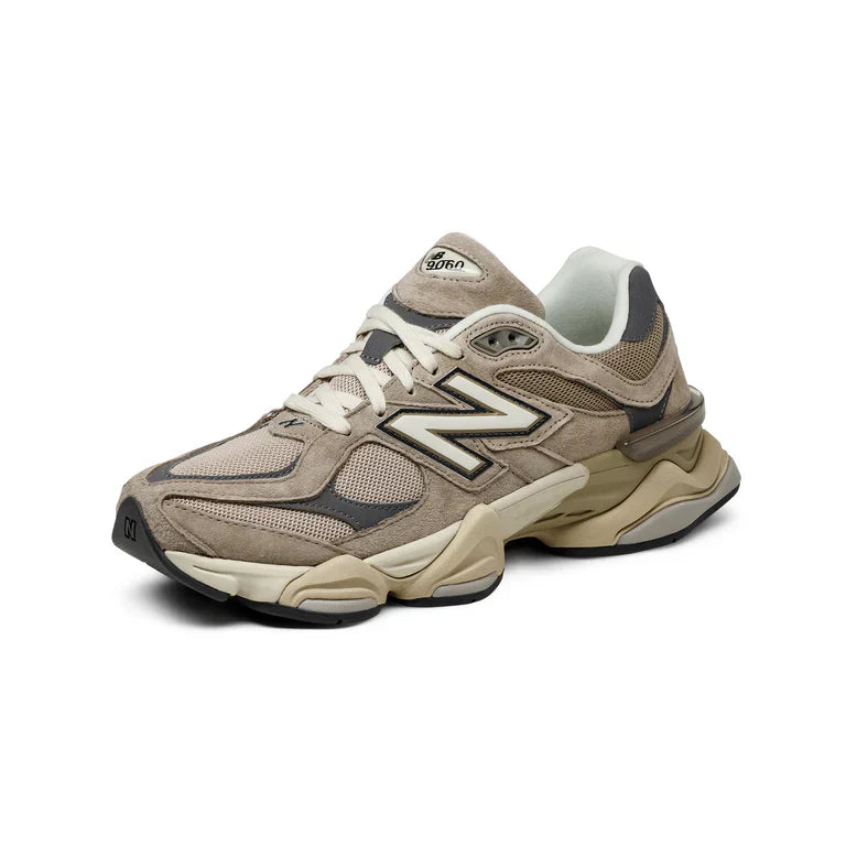 New Balance 9060 Driftwood Castlerock