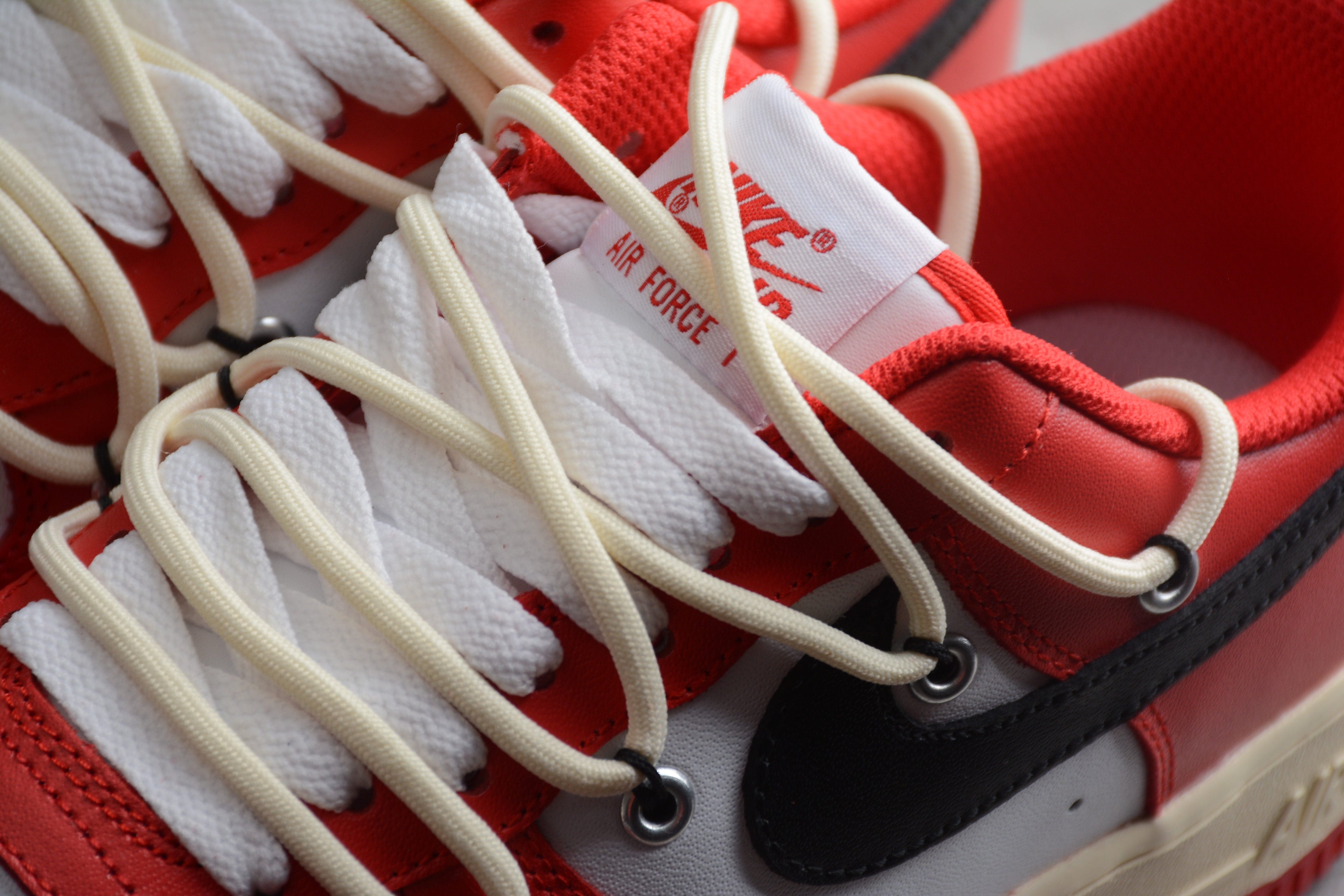 Nike Air Force One Red / White / Black