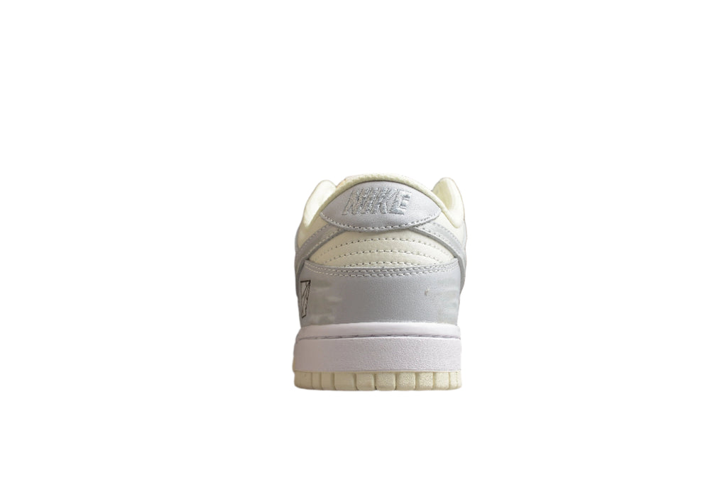 Nike Dunk Low  SB Grey