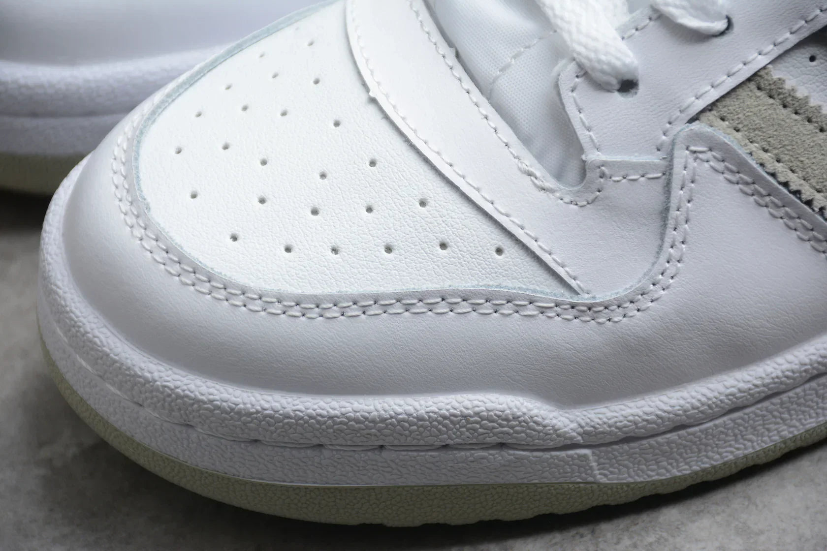 Adidas Forum White / Beige
