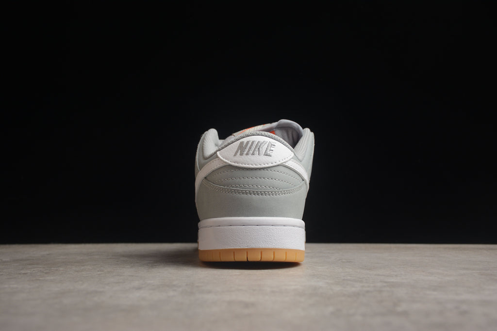 Nike Dunk Low SB Grey