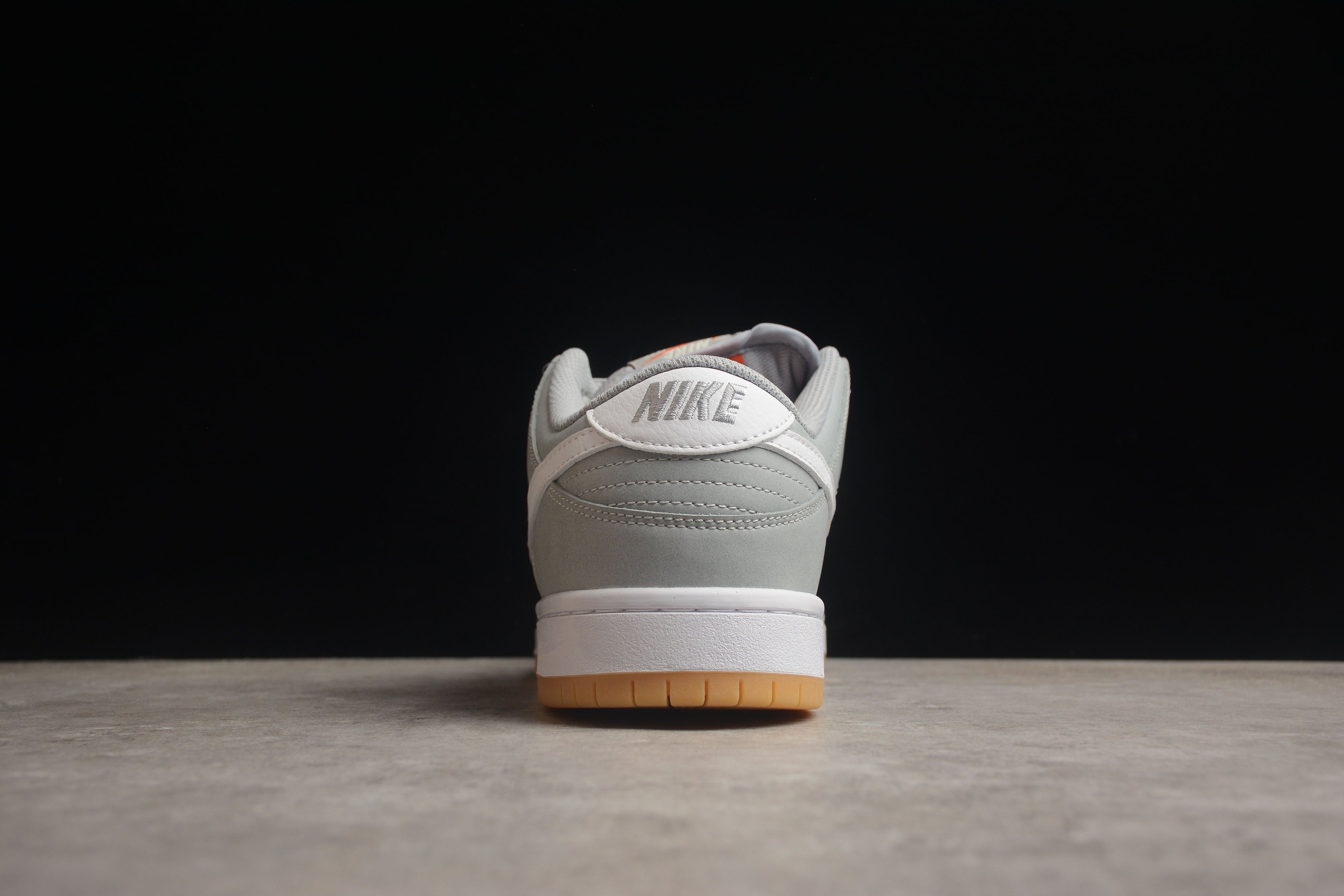 Nike Dunk Low SB Grey