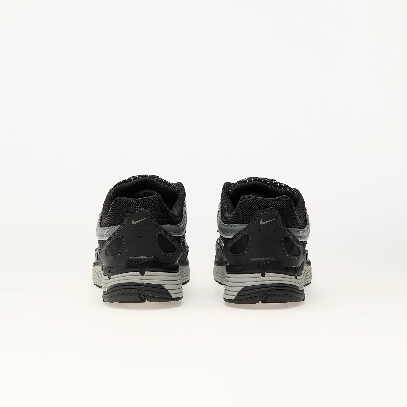 Nike P-6000 Black / Grey
