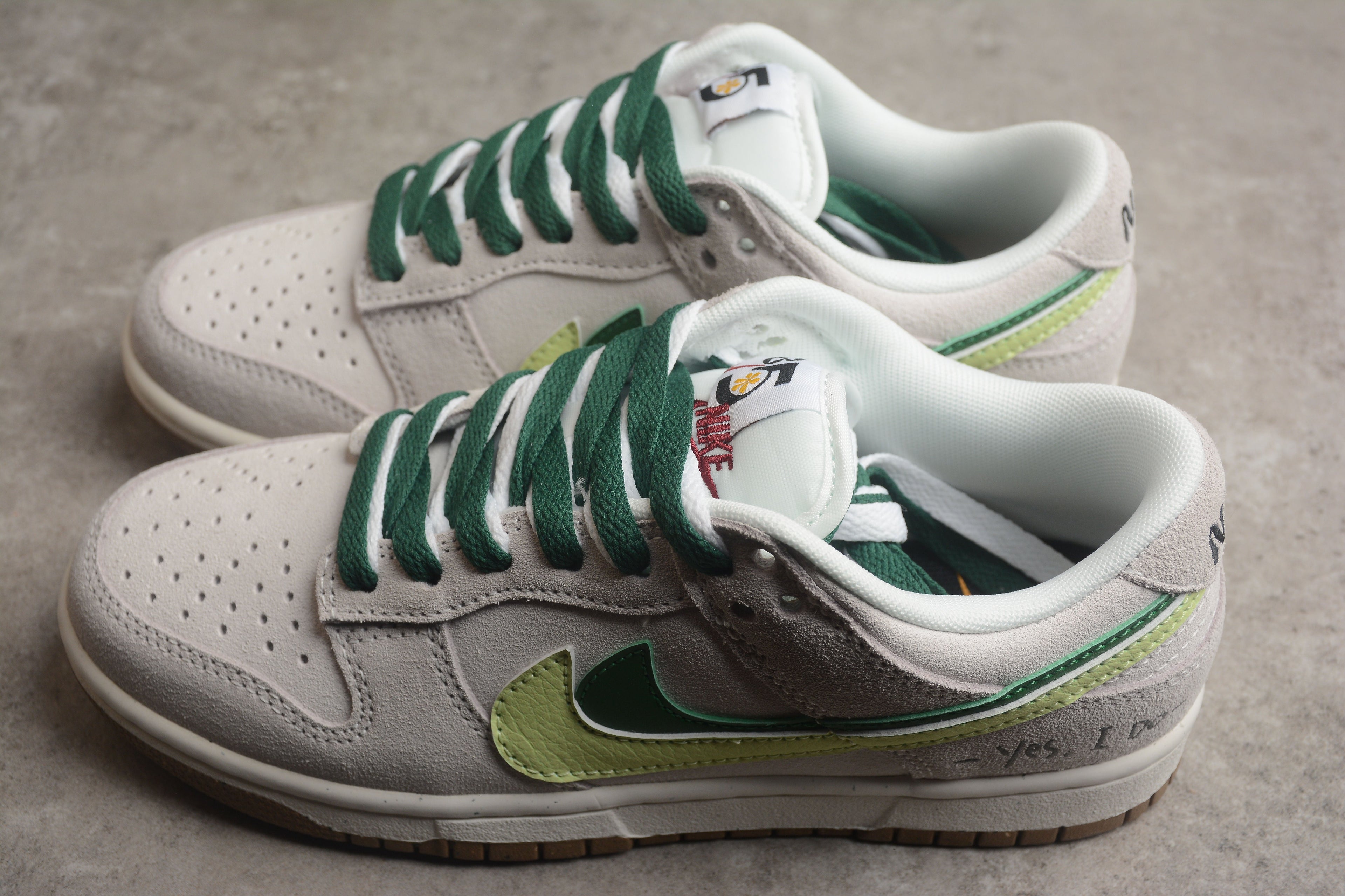 Nike Dunk Low  SB Gray / Green