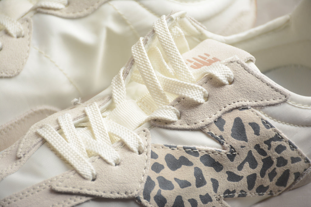 New Balance 327 White / Leopard