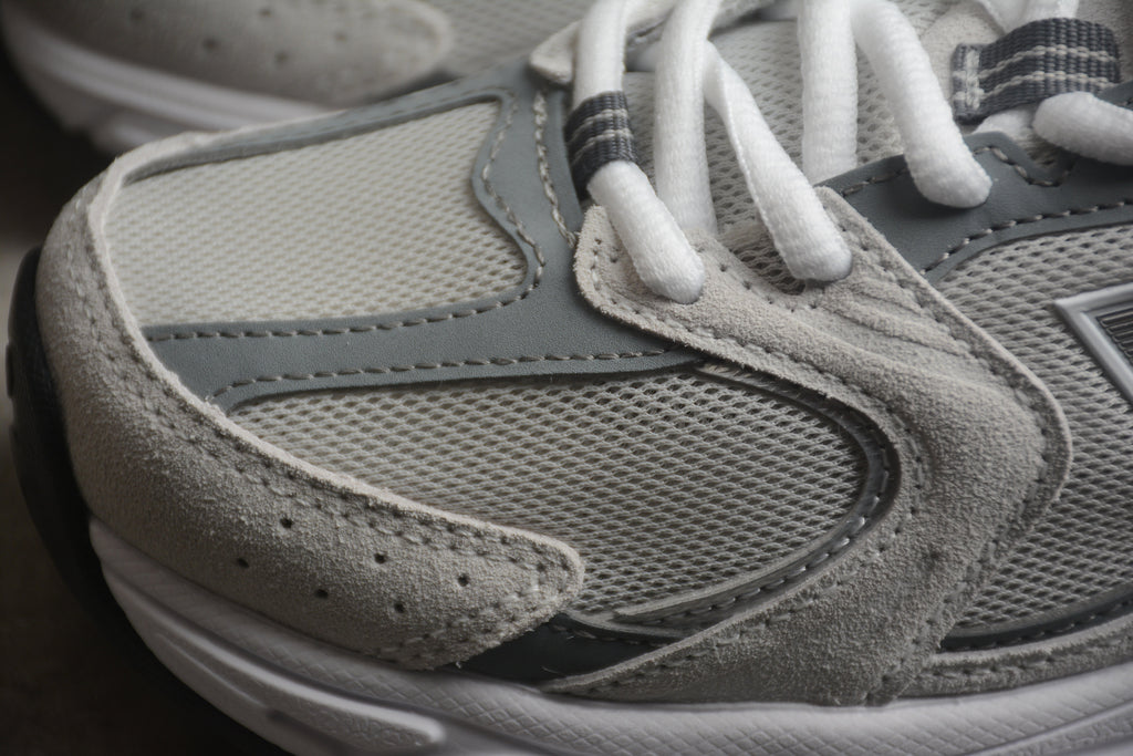 New Balance 530 Grey / White