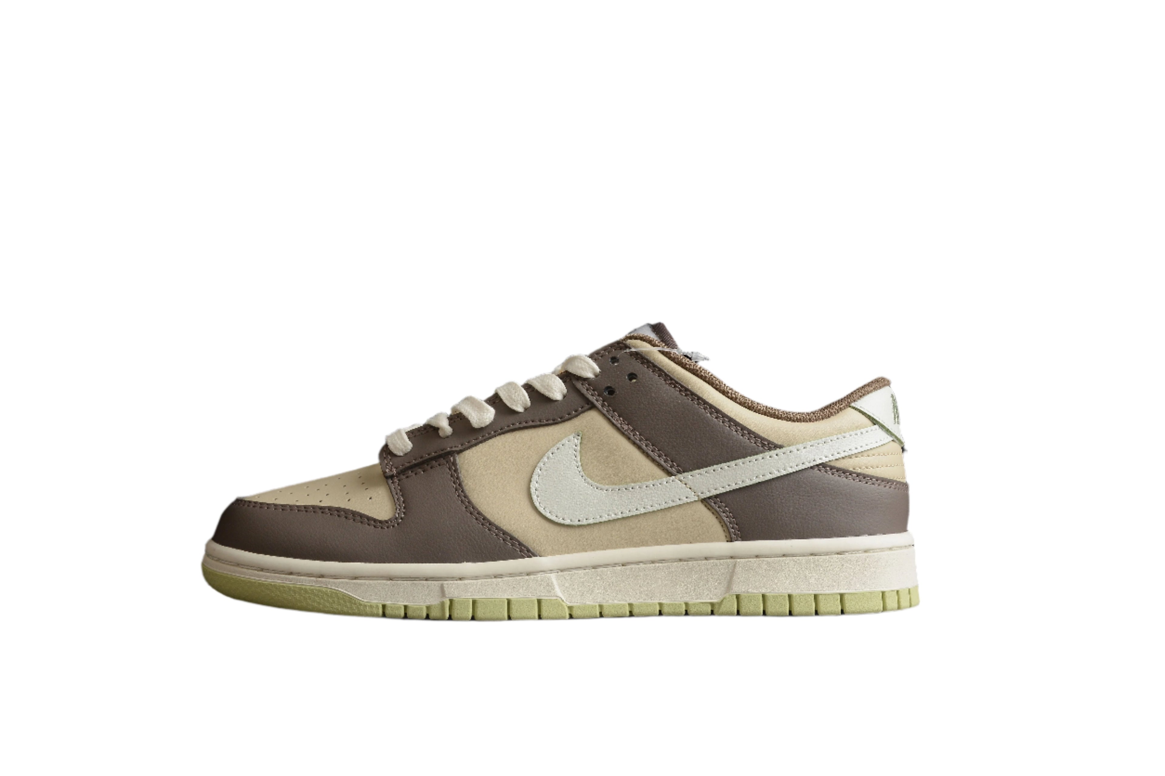 Nike Dunk Low SB Milk Tea