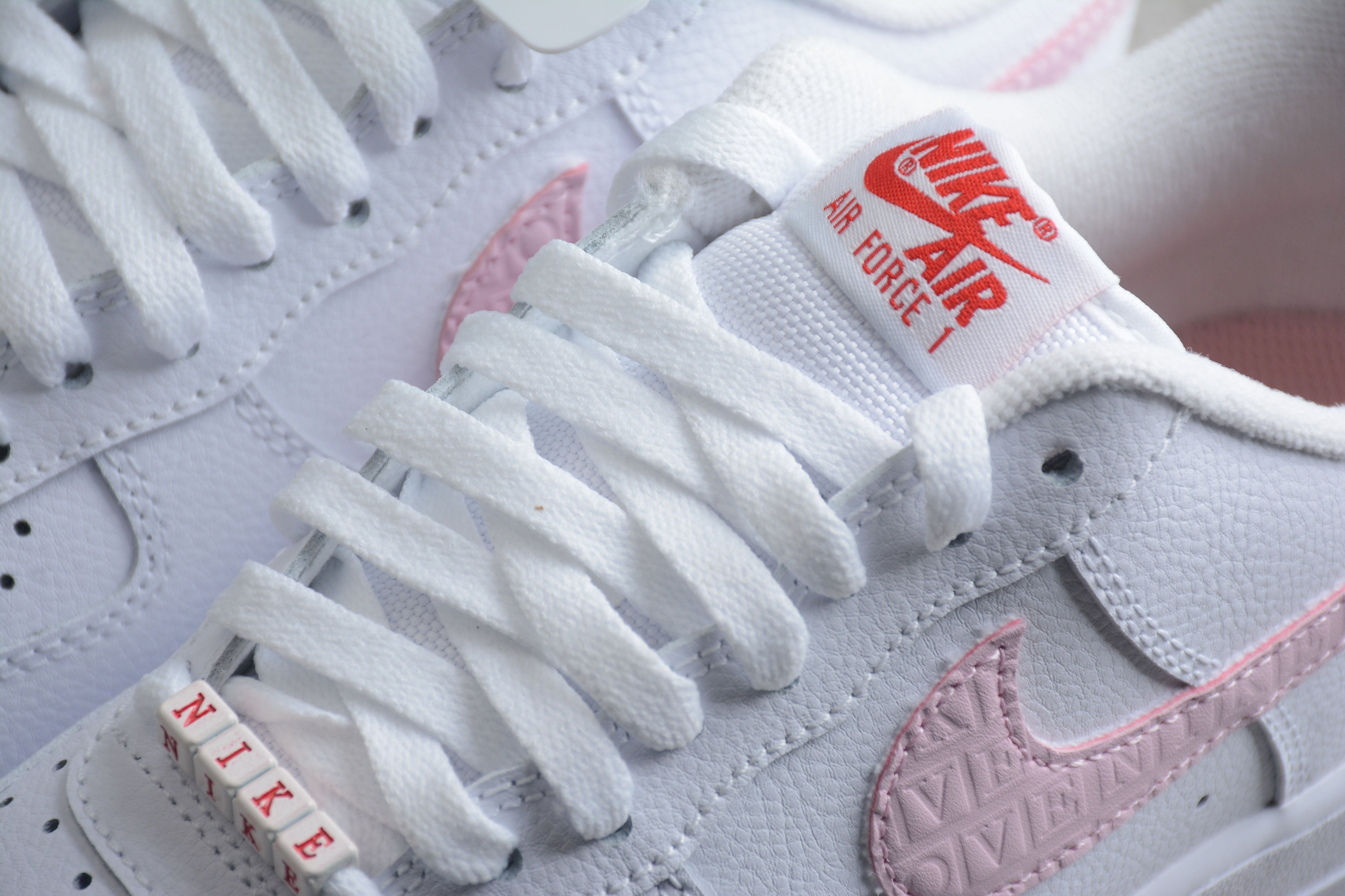Nike Air Force One Light Pink