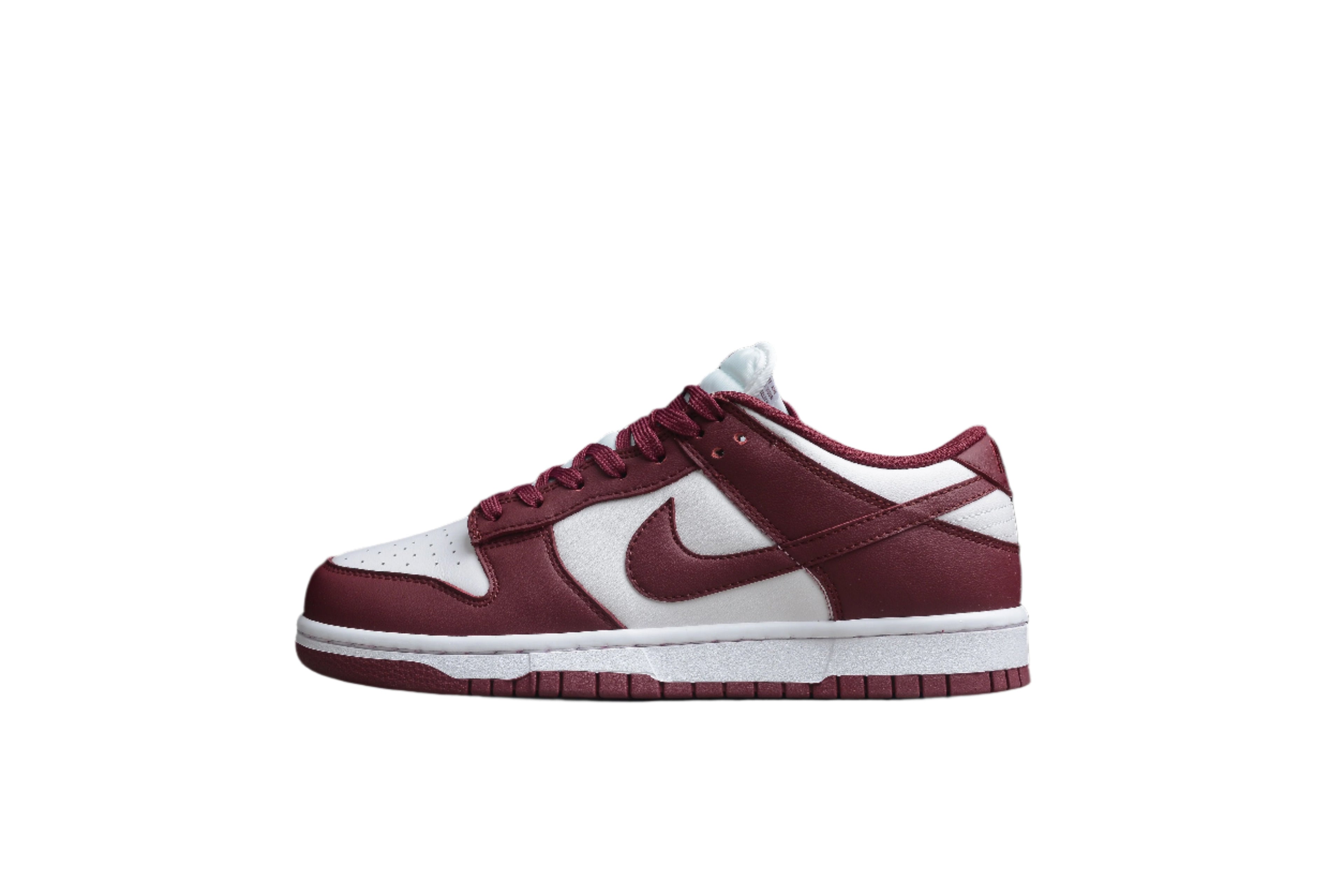 Nike Dunk Low  SB Burgundy