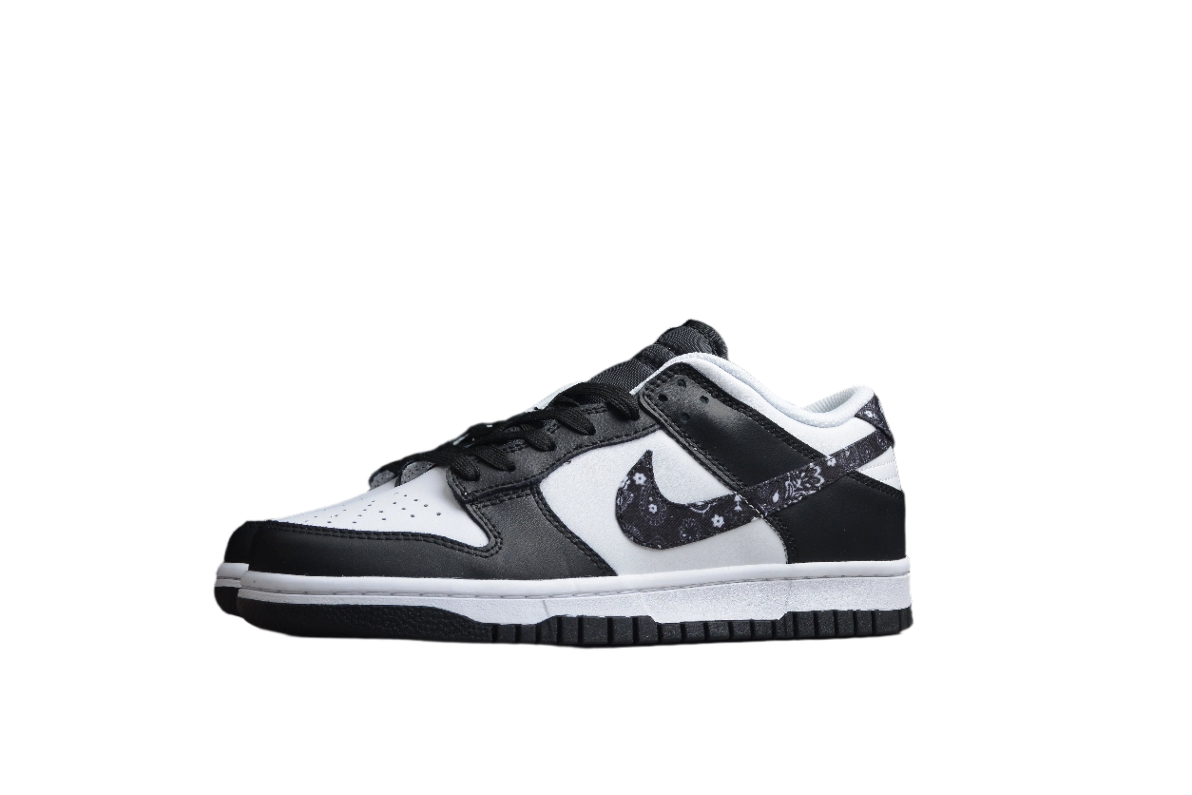 Nike Dunk Low White / Black