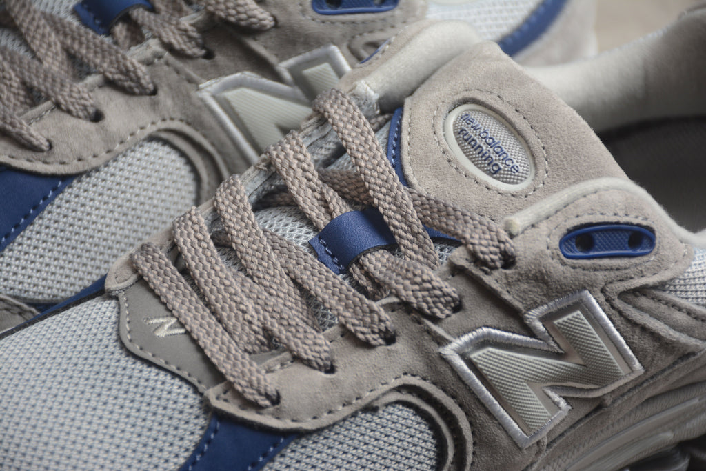 New Balance 2002R Beige / Blue
