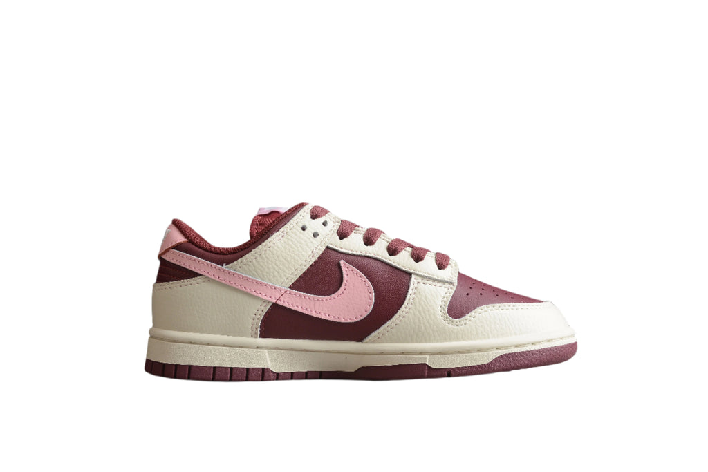 Nike Dunk Low  SB Burgundy / Pink
