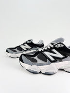 New Balance 9060 Grey / Black