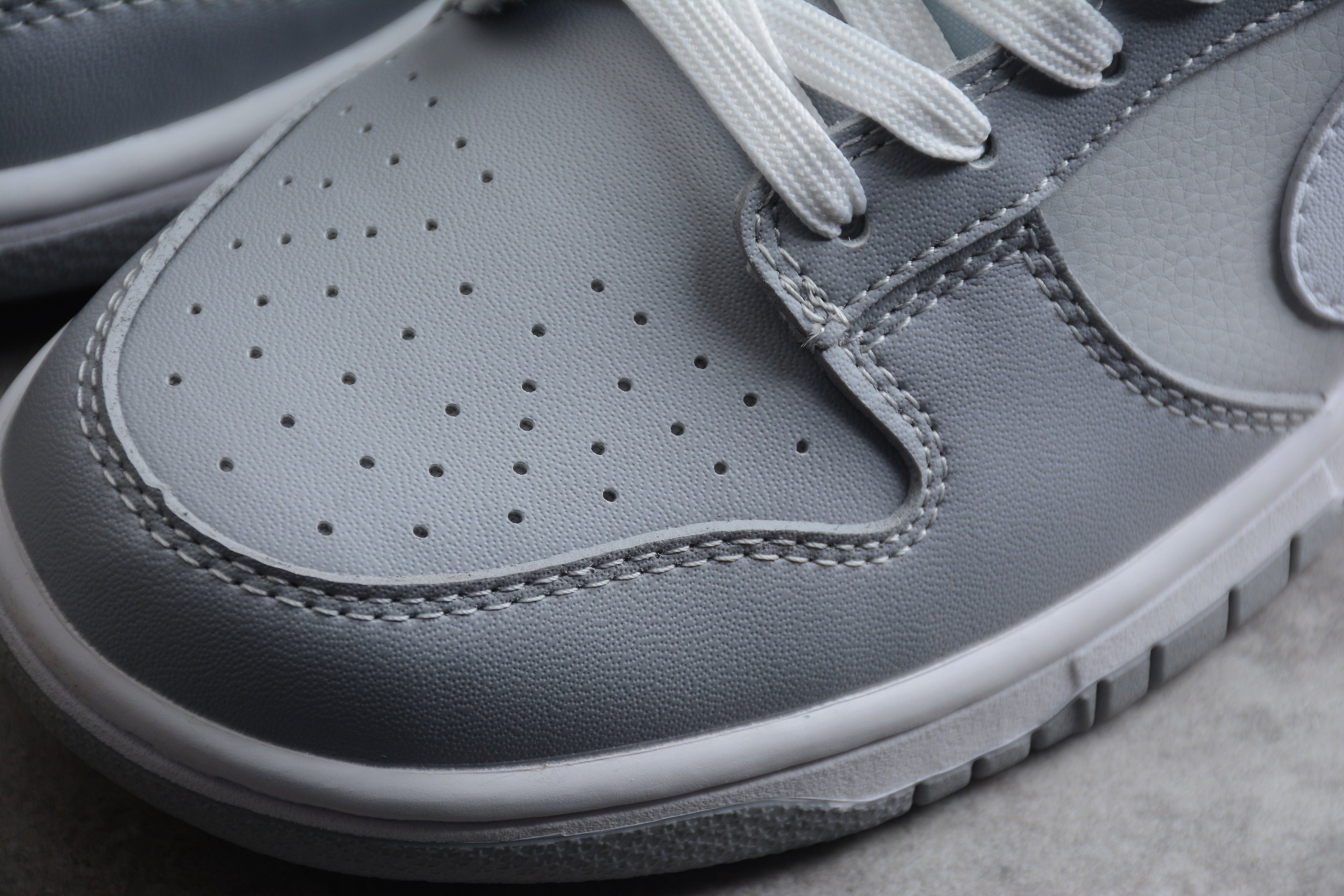Nike Dunk Low SB Grey
