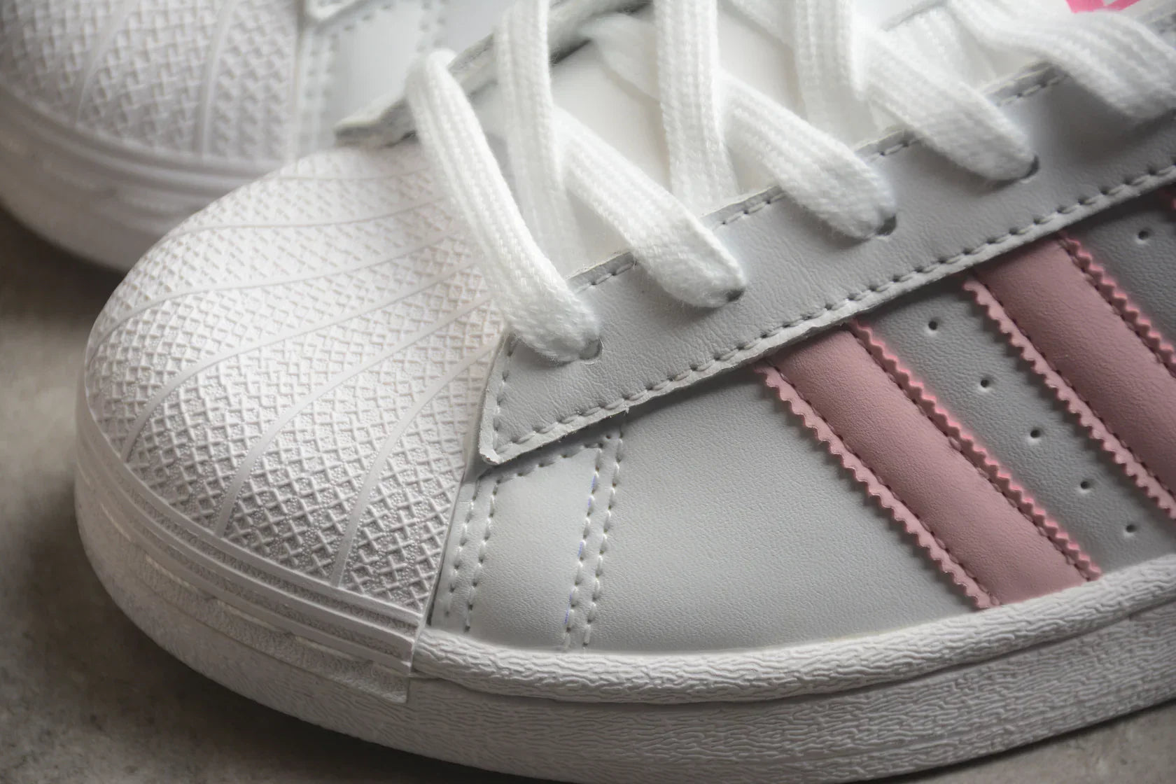 Adidas Superstar White / Pink