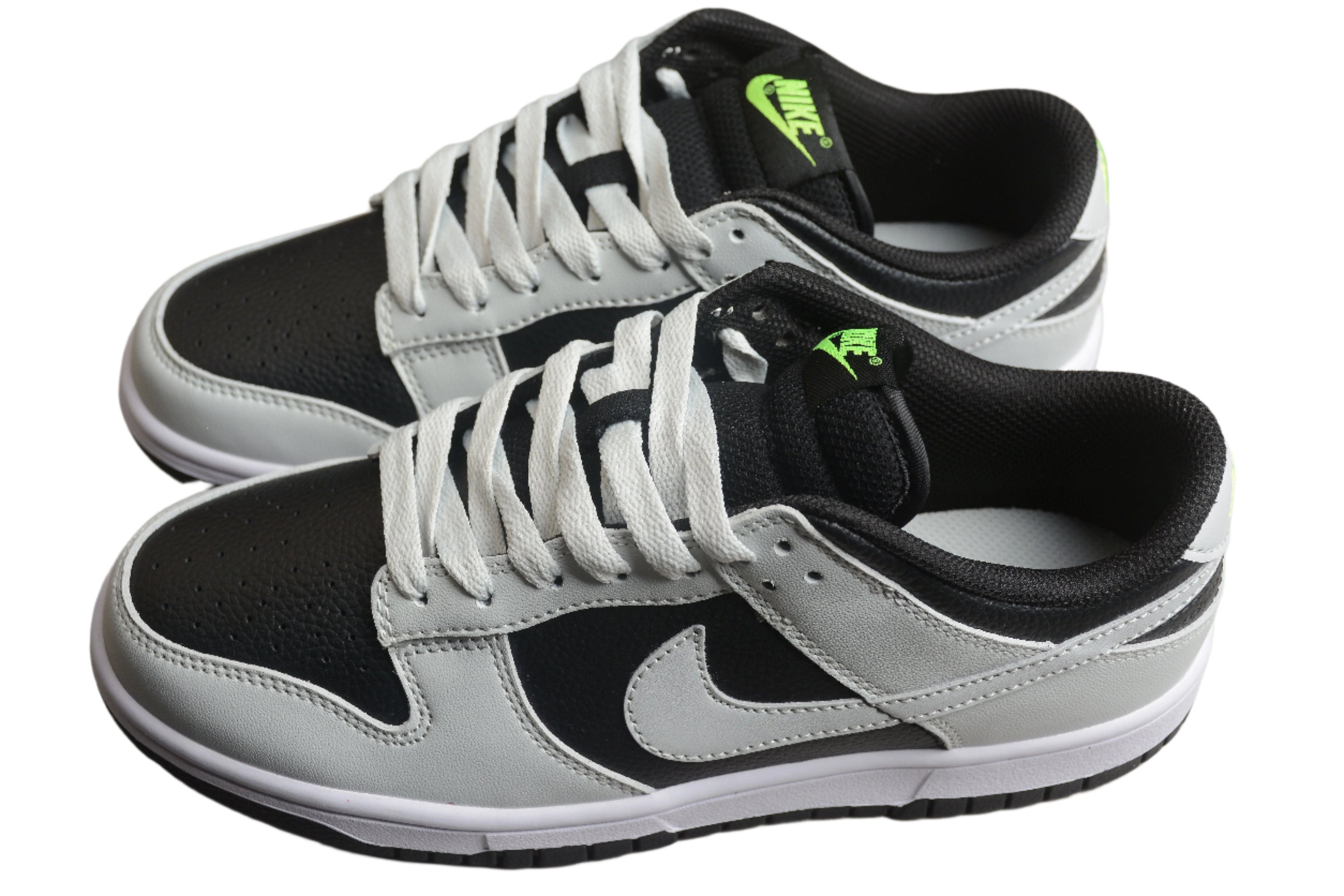 Nike Dunk Low SB Off-White / Black