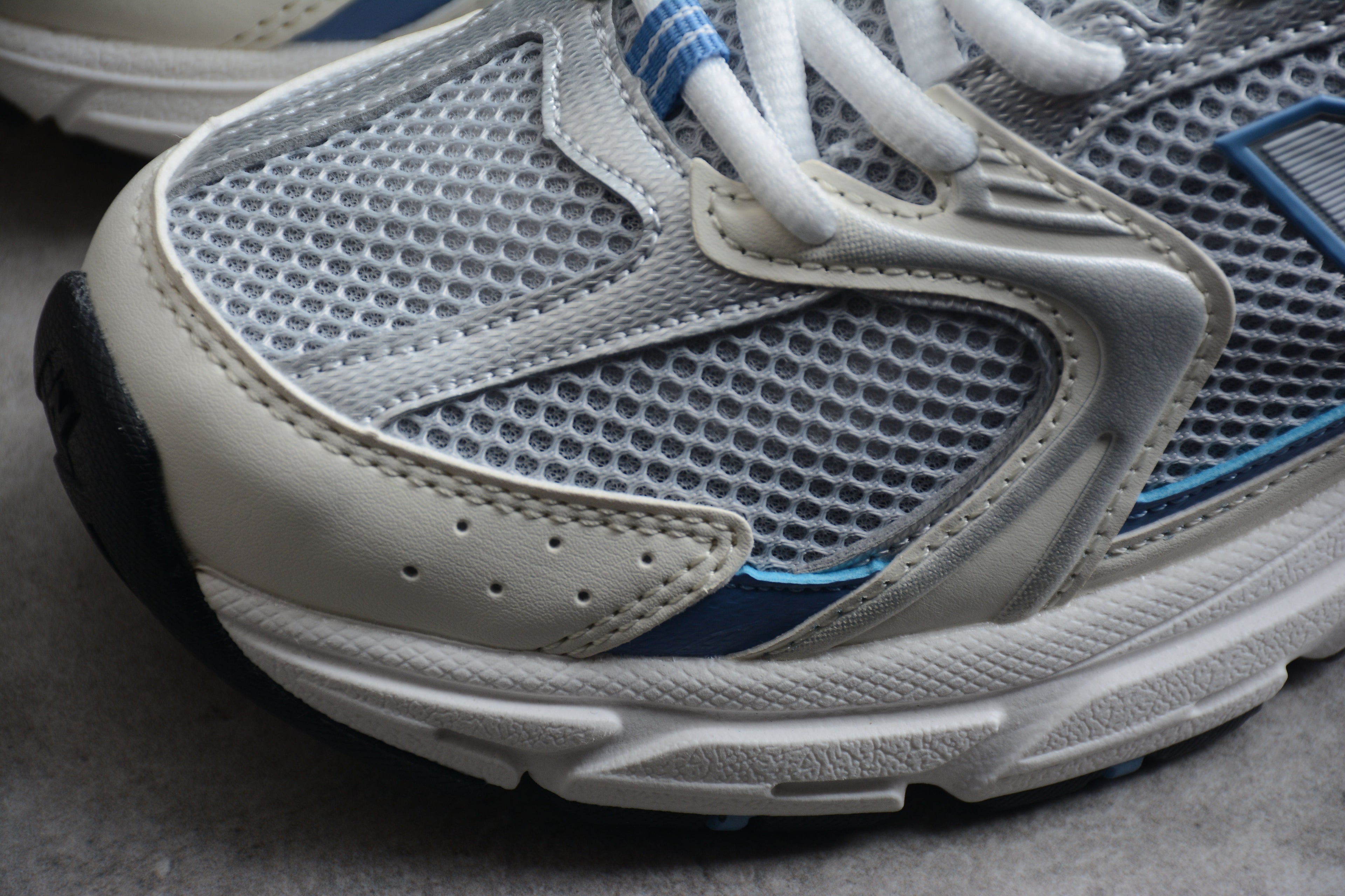 New Balance 530 White / Blue