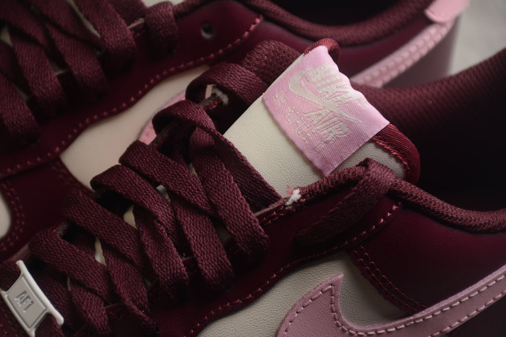 Nike Air Force One Burgundy / Light Pink