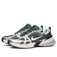 Nike V2K Run Vintage Green / White