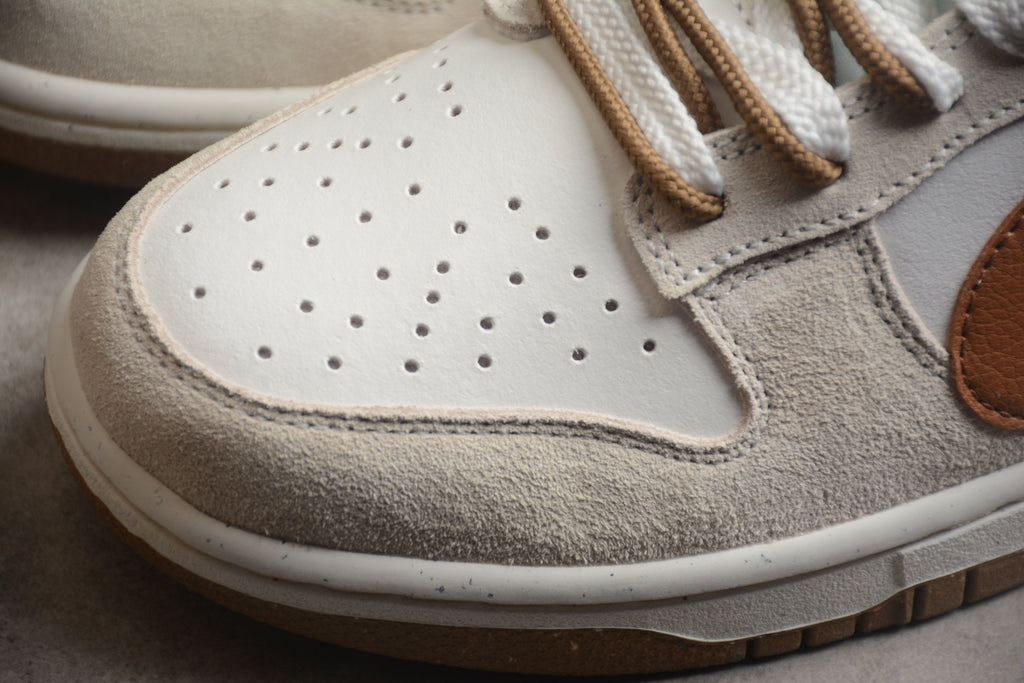 Nike Dunk Low Pro SB Beige / Mocha