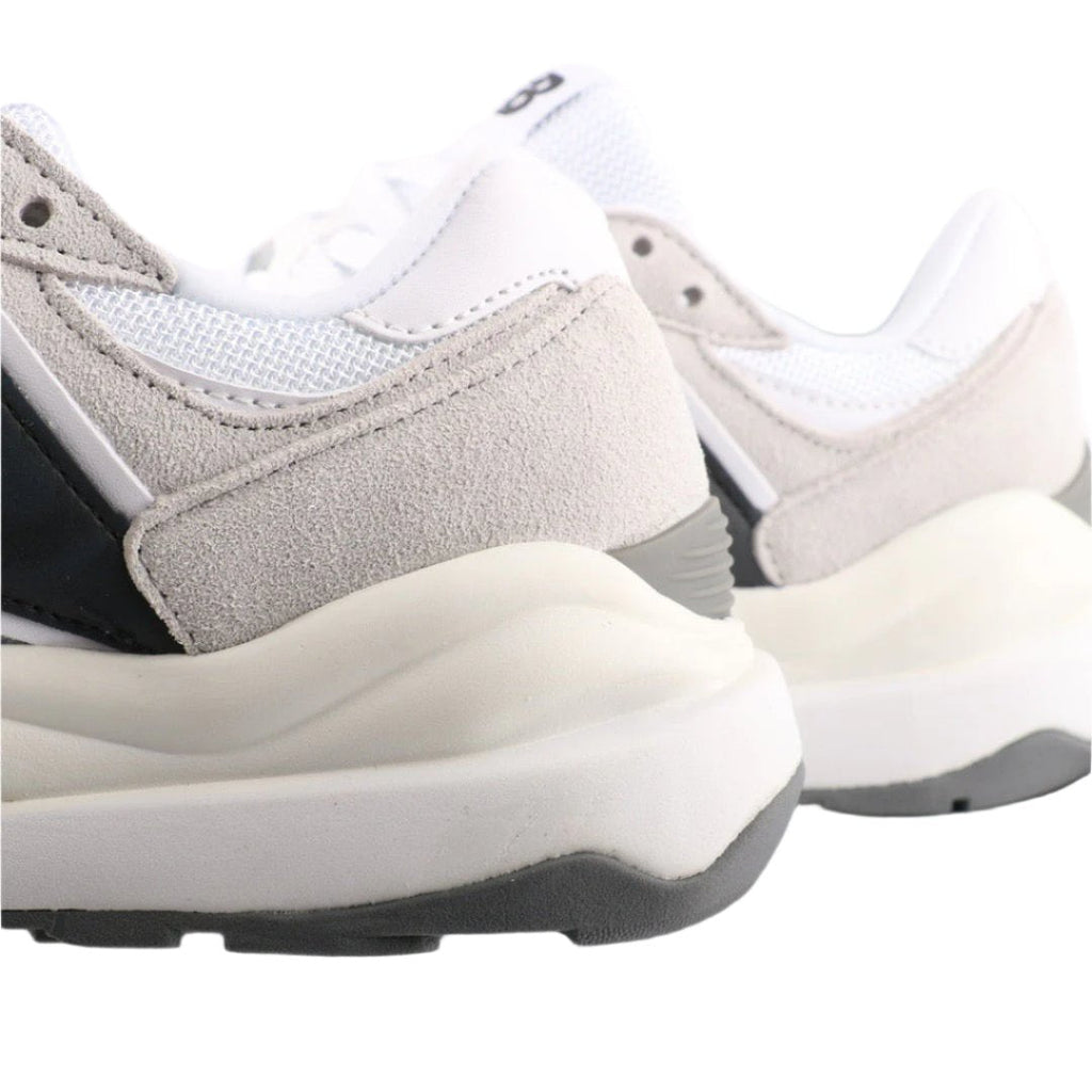 New Balance 5740 Sea Salt/Black