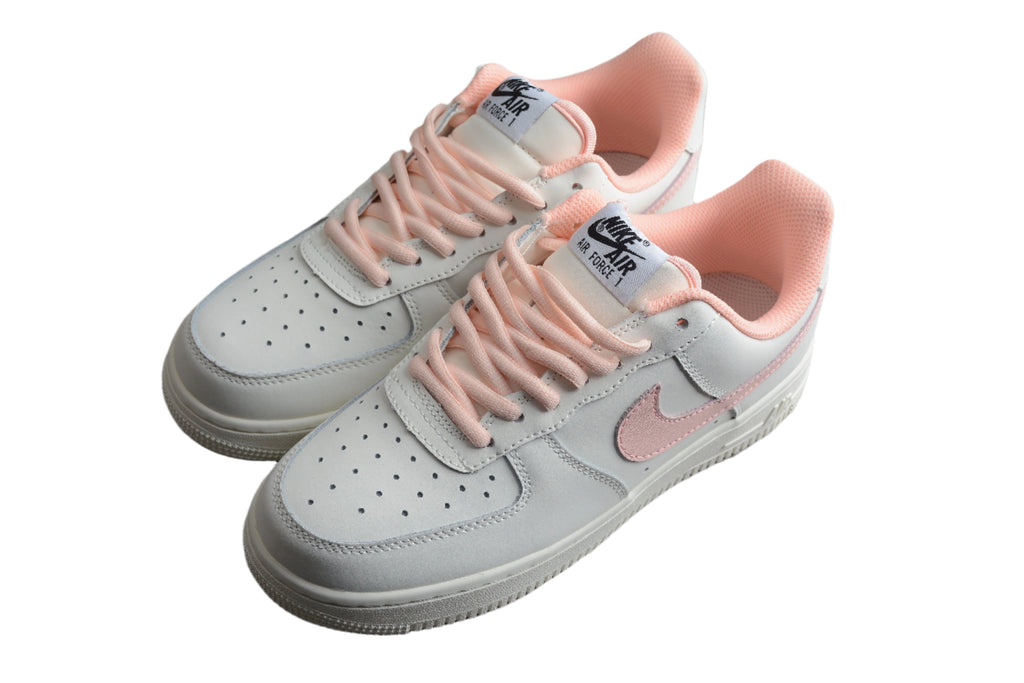 Nike Air Force One Light Pink