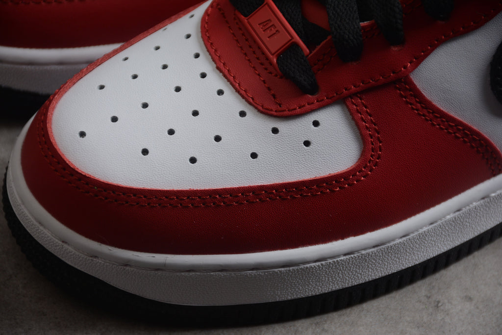 Nike Air Force One Red / White / Black