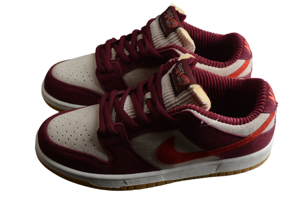 Nike Dunk Low SB Red