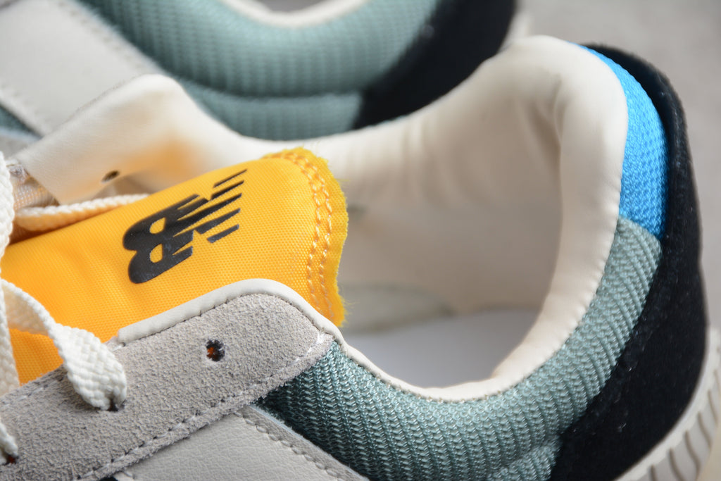 New Balance C72 Blue / White
