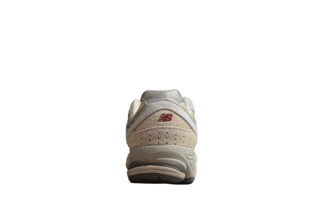 New Balance 2002R Beige