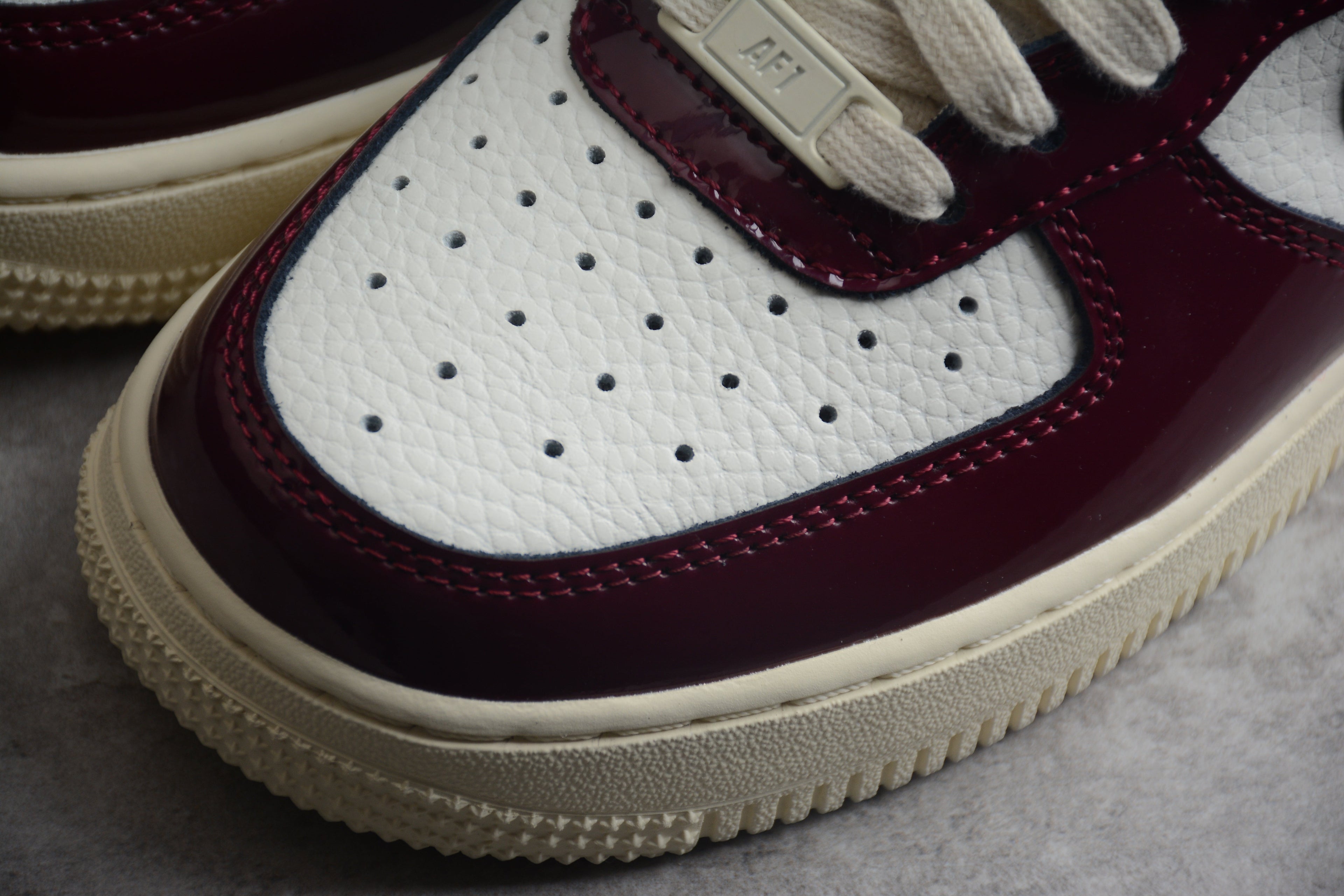 Nike Air Force One White / Burgundy