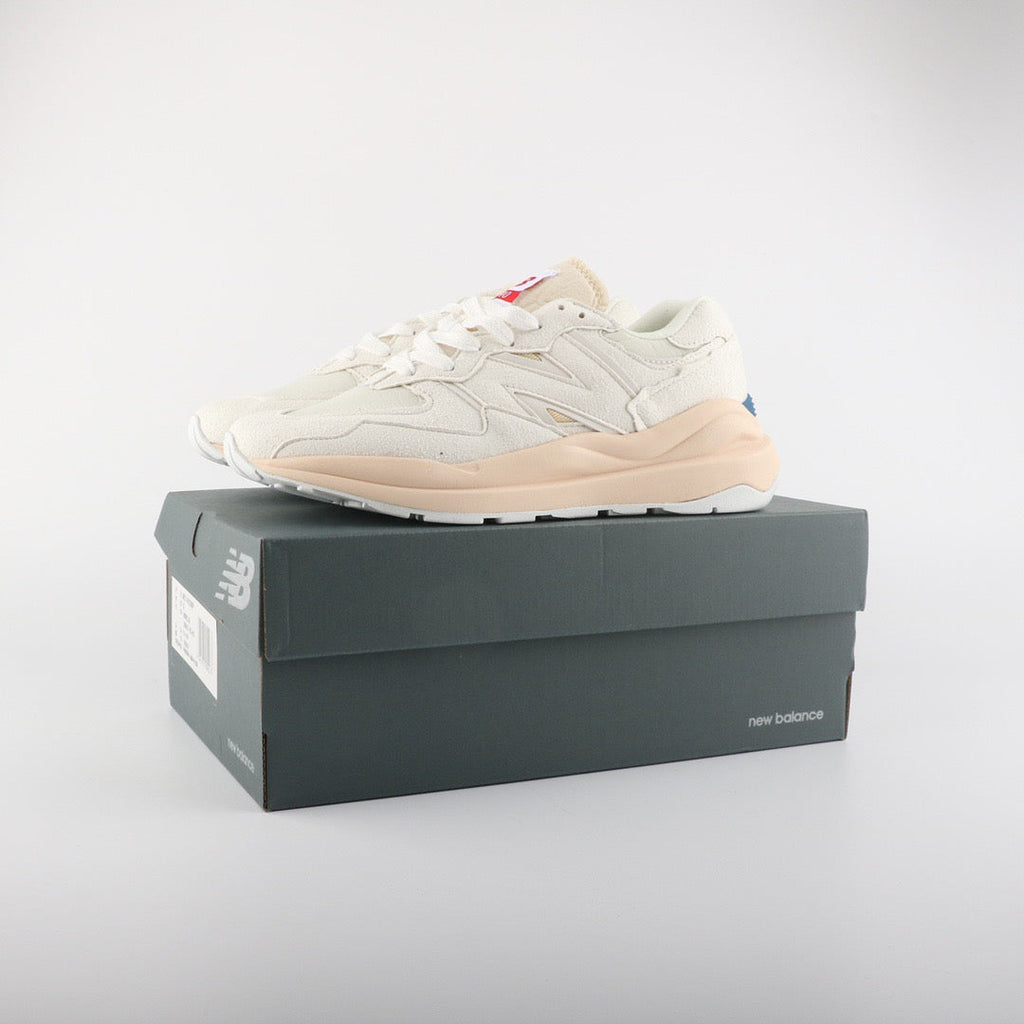 New Balance 5740 Sea Salt / Munsell White