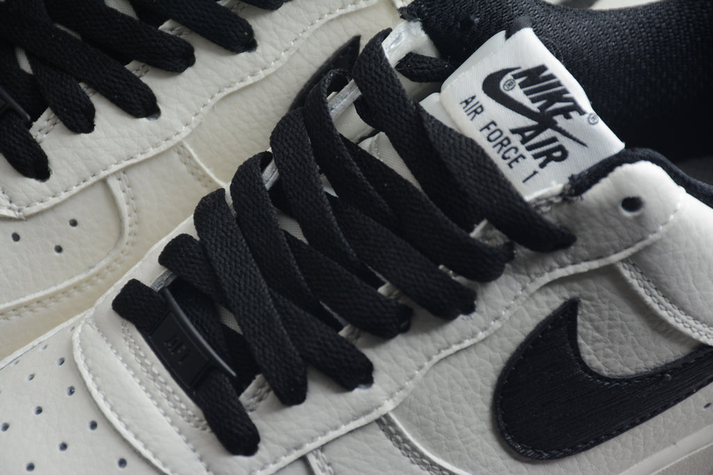 Nike Air Force One White / Black