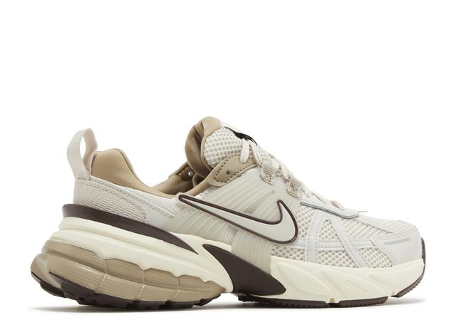 Nike V2K Run Light Orewood Brown