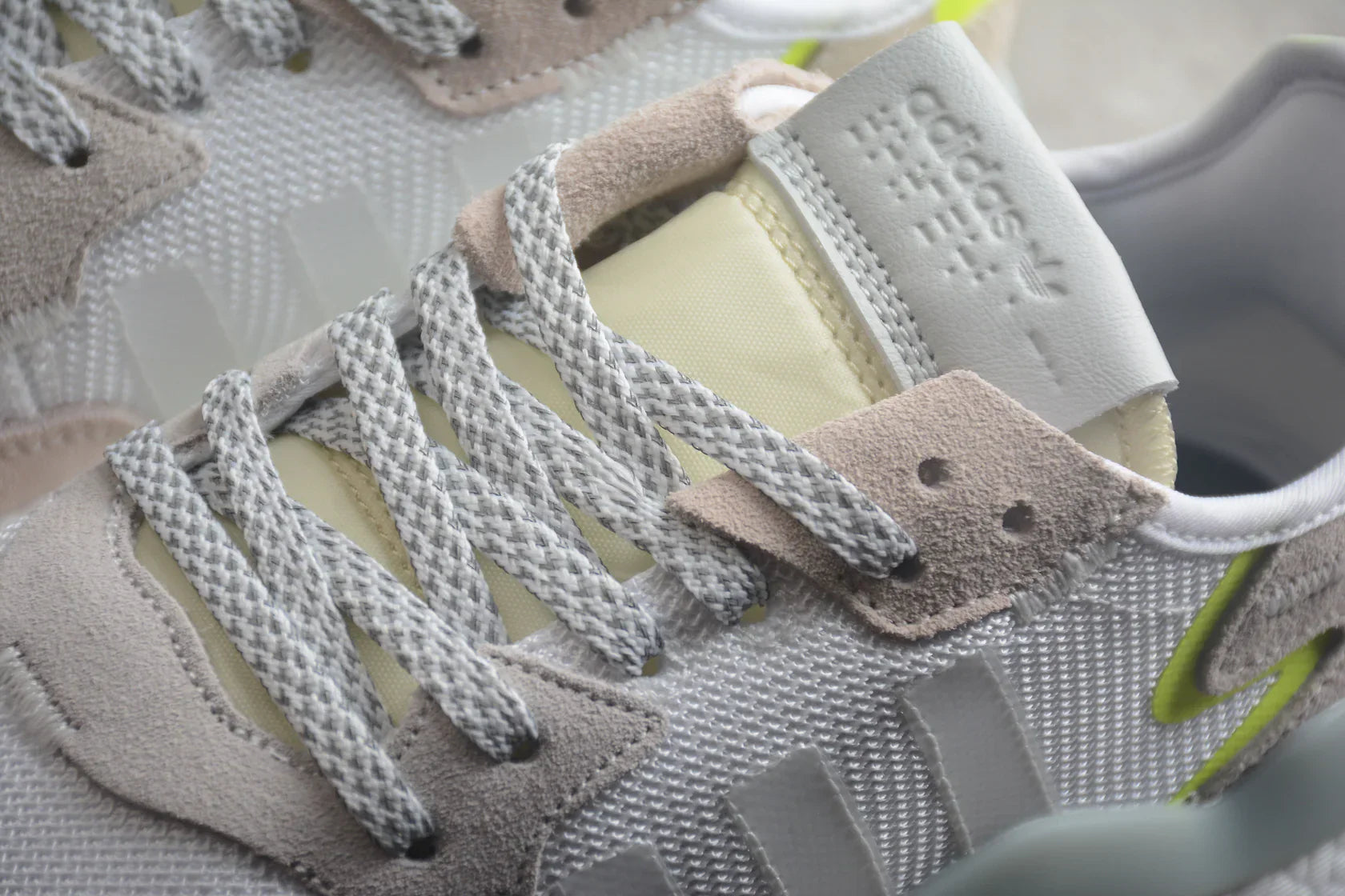 Adidas Jogger Boost White / Multicolor