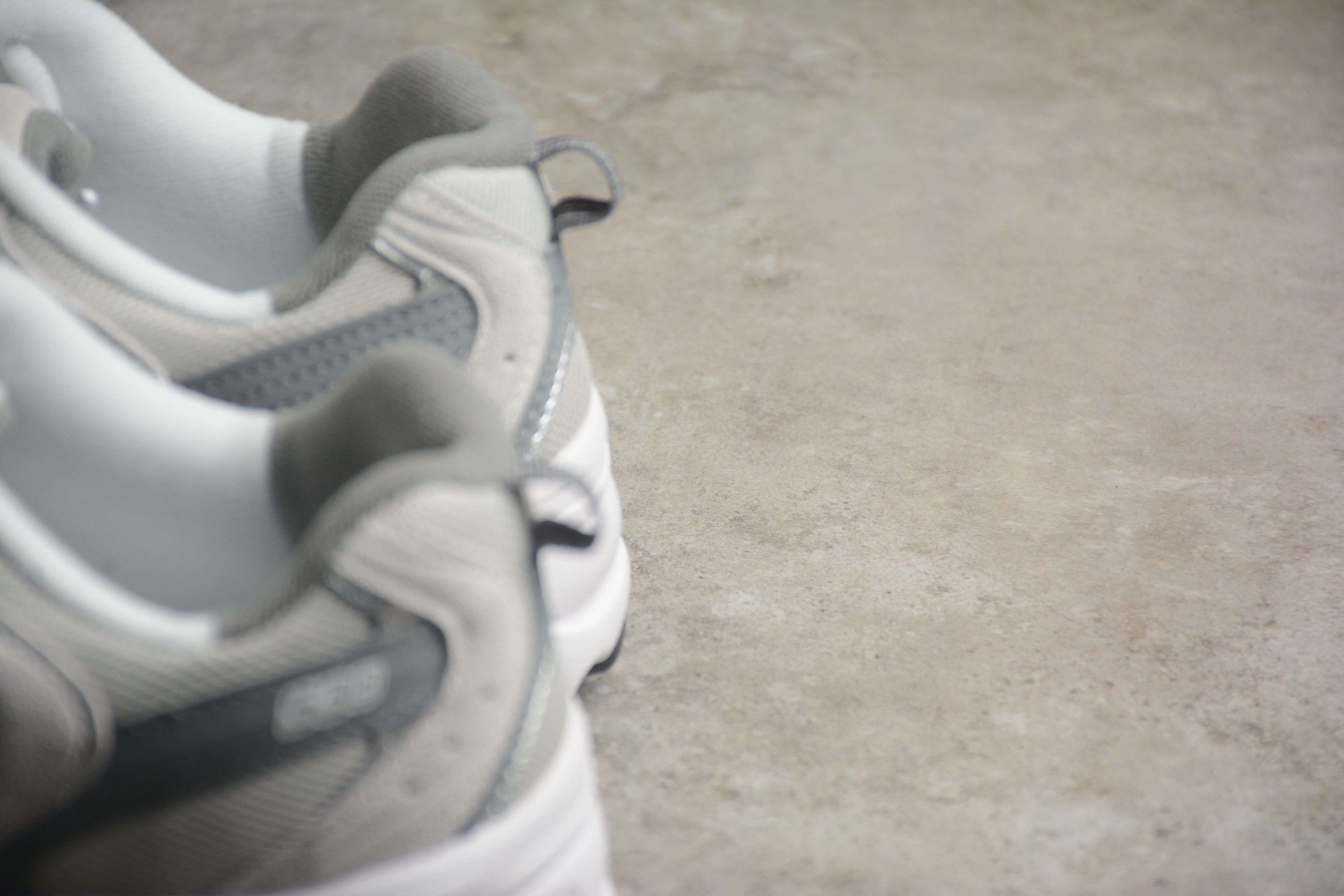 New Balance 530 Grey / White
