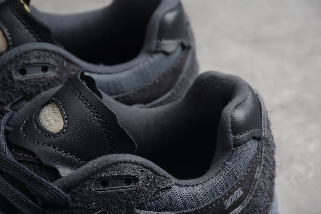 New Balance 2002R Black