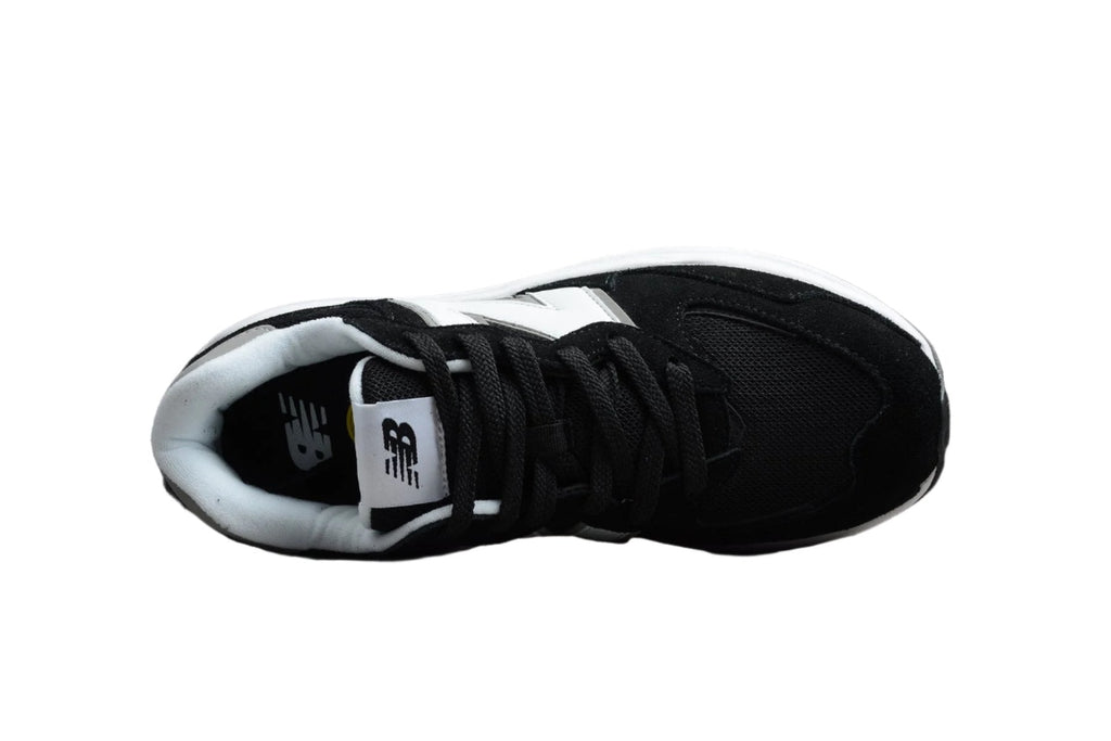 New Balance 5740 White / Black