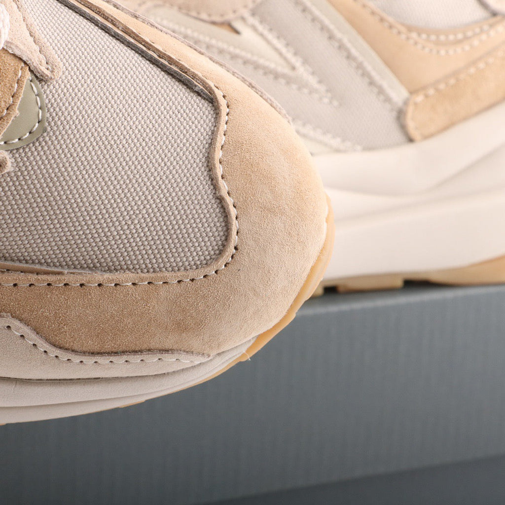 New Balance 5740 Moonbeam Mindful Grey